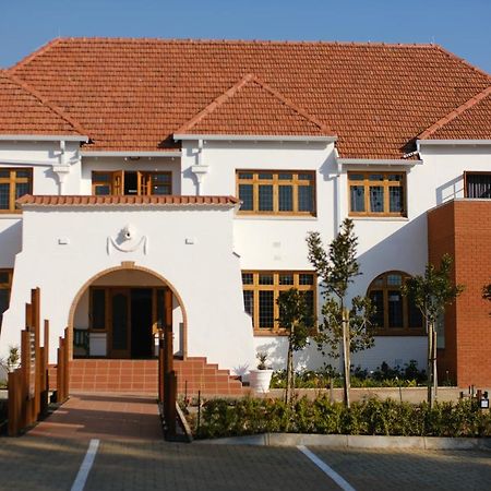 Sanctuary Mandela Hotel Johannesburg Exterior photo