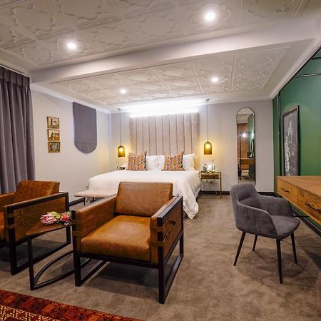 Sanctuary Mandela Hotel Johannesburg Exterior photo