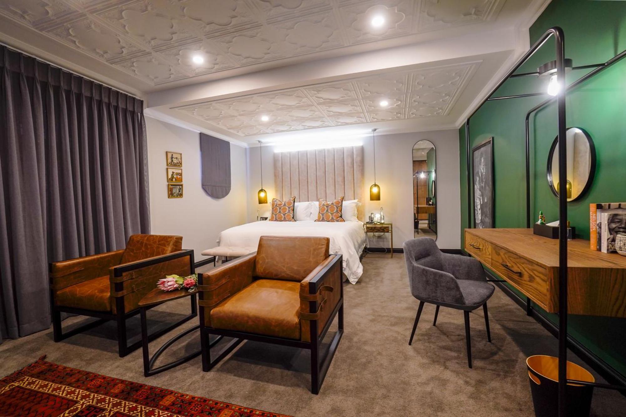 Sanctuary Mandela Hotel Johannesburg Exterior photo